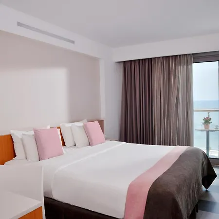 إيروتيل غالاكسي 4*