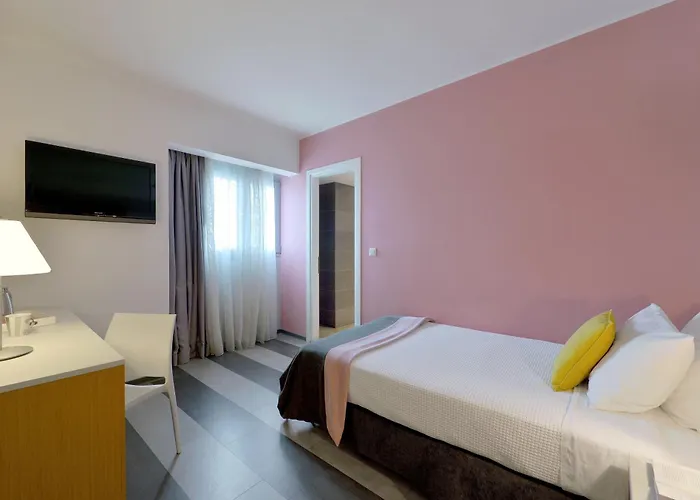 Airotel Galaxy Hotel