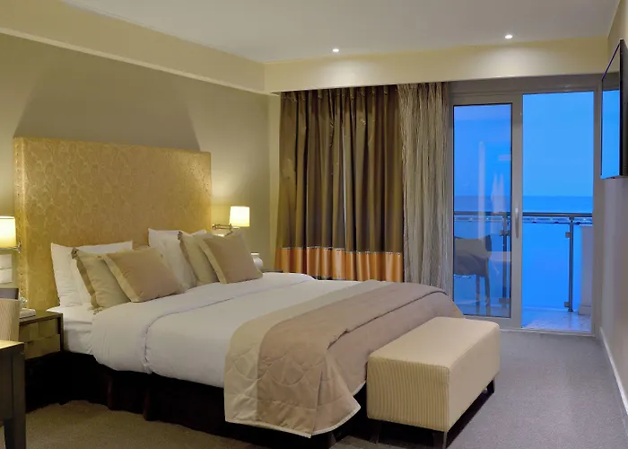 Hotel Airotel Galaxy 4*