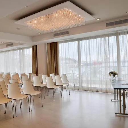 Airotel Galaxy Hotel