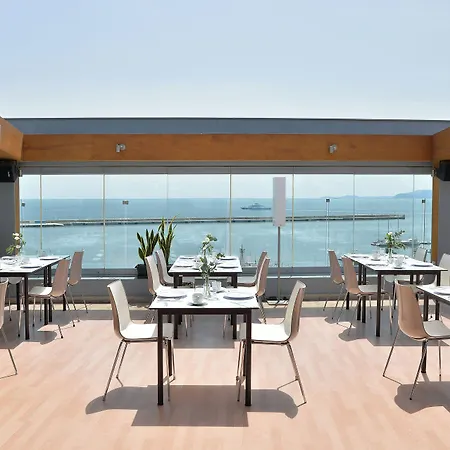 Hotel Airotel Galaxy