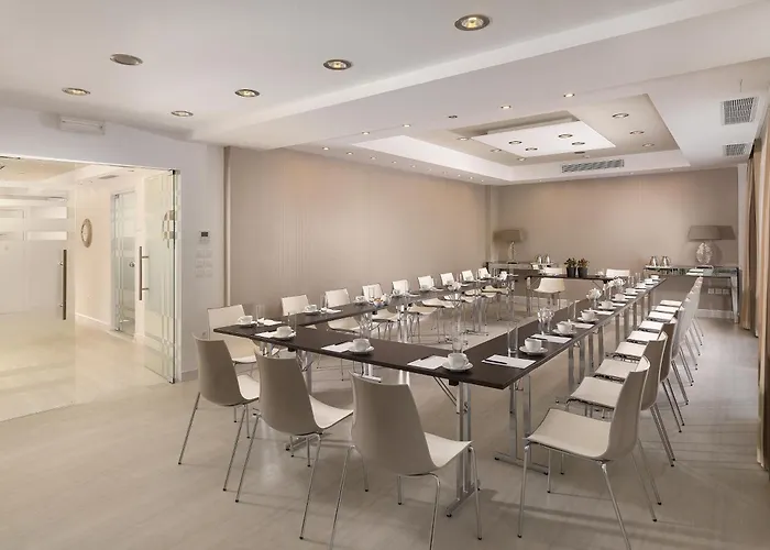 Hotel Airotel Galaxy 4*