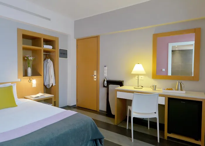 Hotel Airotel Galaxy 4*