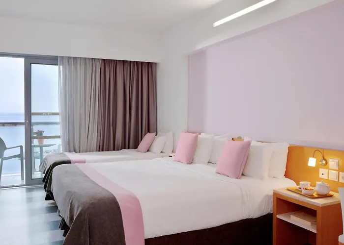 Hotel Airotel Galaxy 4*