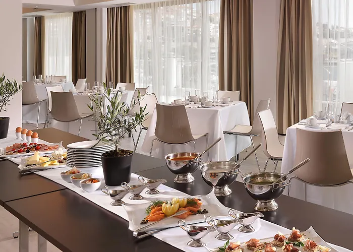 Hotel Airotel Galaxy