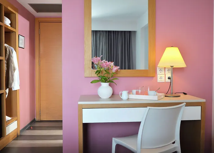 Hotel Airotel Galaxy